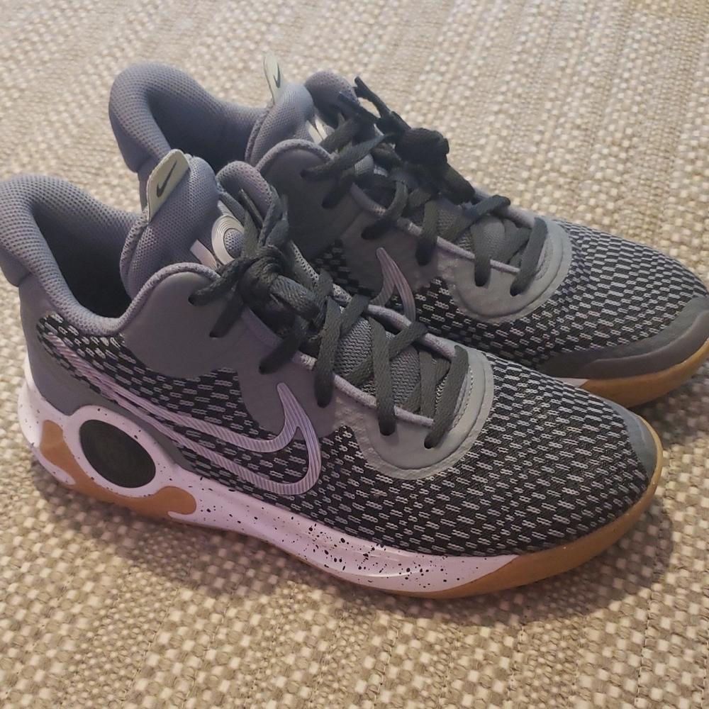 Nike Airzoom Size 7.5 Sneakers For Men